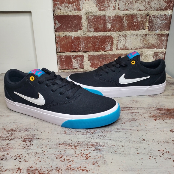 Nike sb charge Canvas sz 8.5M 10M 10W 11.5W - Picture 1 of 6